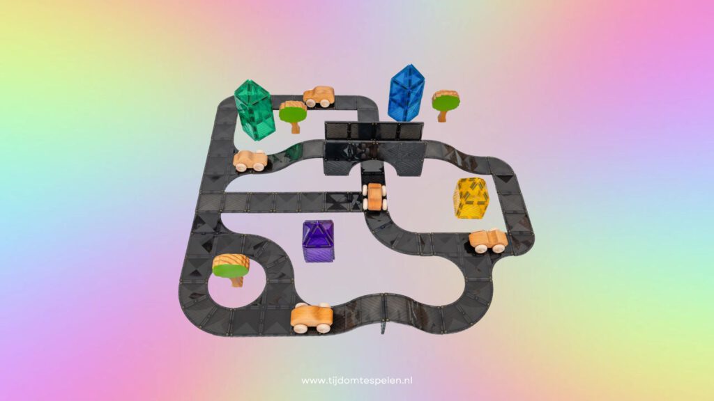 Connetix lanceert Road Range: zwarte magnetische tegels