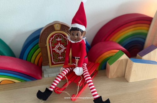De geschiedenis van Elf on the Shelf waar komt deze traditie vandaan TijdOmTeSpelen
