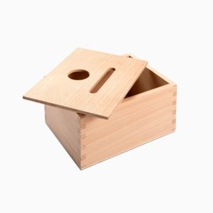 Grapat houten objectpermanentie box