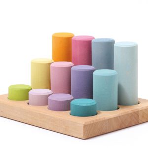 Grimm's Stapel - en sorteerspel pastel rollers in sorteerbord