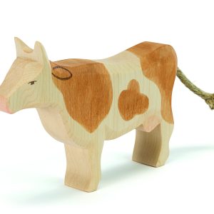 Ostheimer Koe Bruin Staand 11022